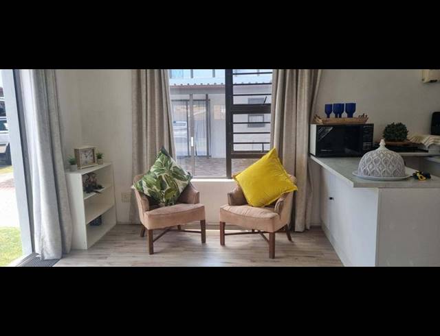 1 BEDROOM TOWNHOUSE FOR SALE IN DIAZ